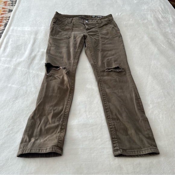 Miss Me Mid Rise Skinny Distressed Utility Jeans in Army Green - Picture 8 of 14